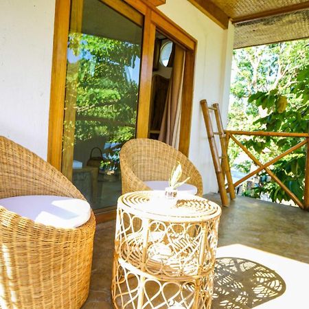 Serenity Hotel El Nido Exterior photo