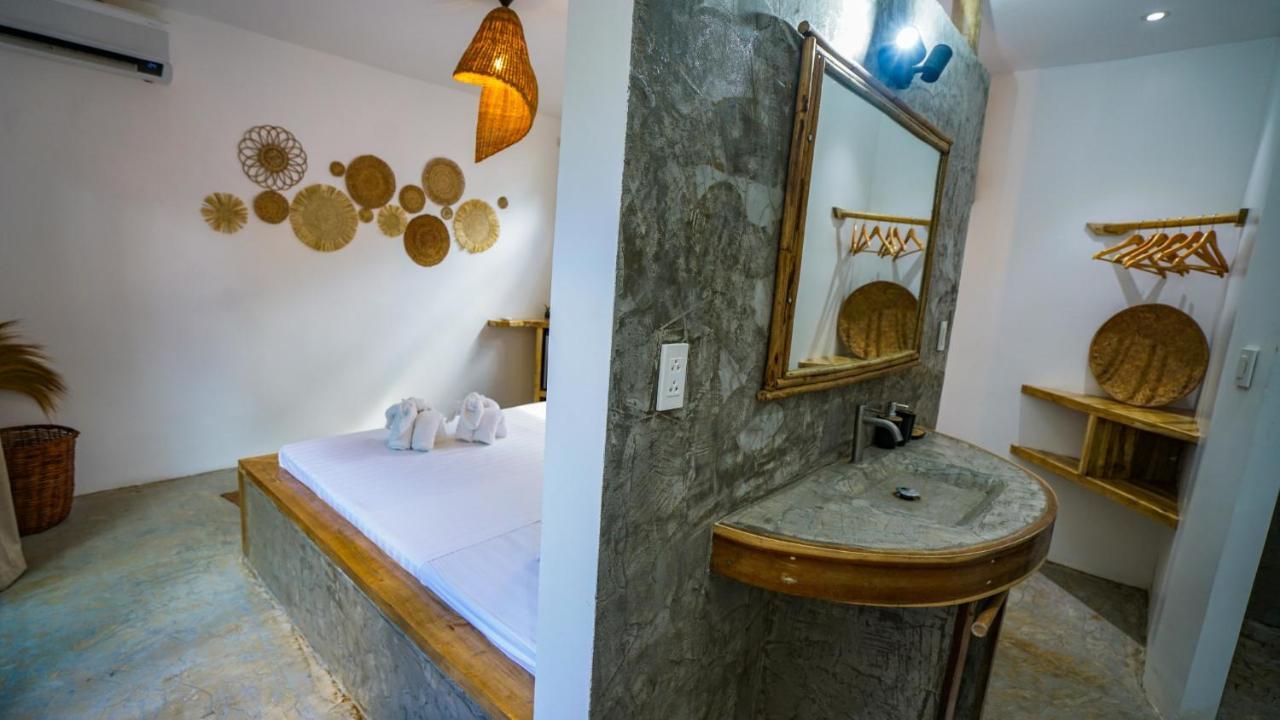 Serenity Hotel El Nido Exterior photo