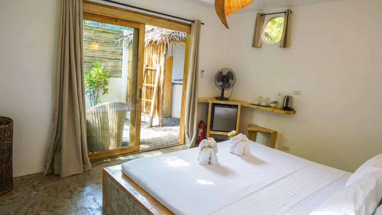 Serenity Hotel El Nido Exterior photo