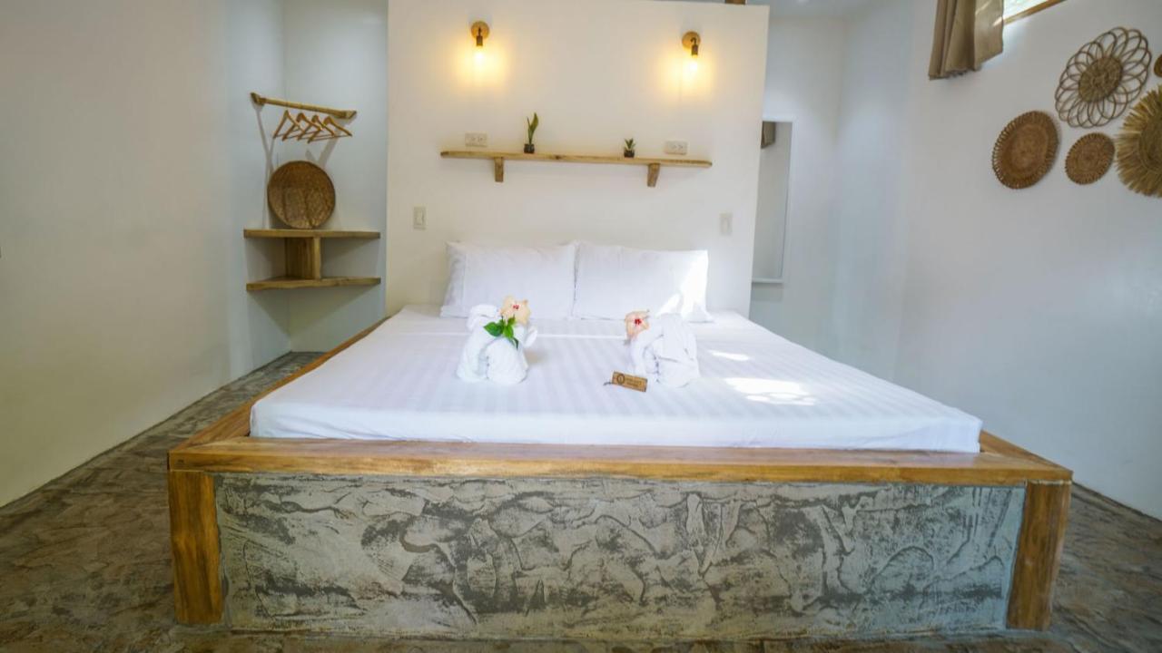 Serenity Hotel El Nido Exterior photo