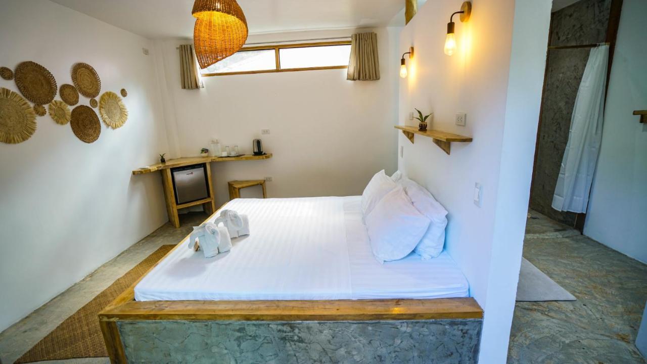 Serenity Hotel El Nido Exterior photo