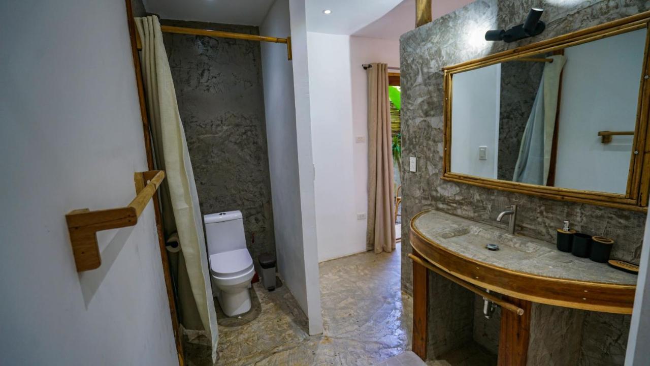 Serenity Hotel El Nido Exterior photo